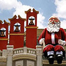 Escultura gigante de Papai Noel para cenografia de natal